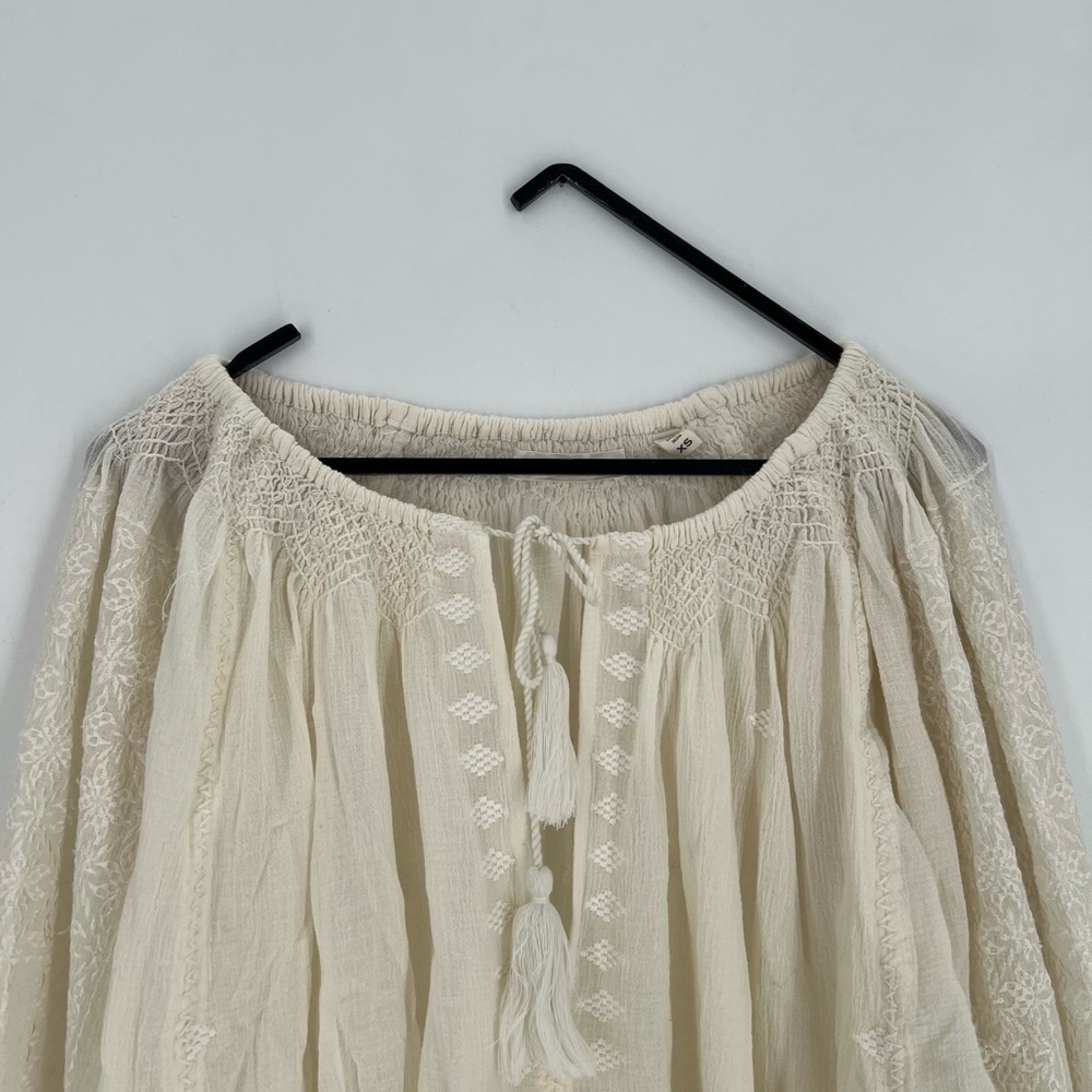 Doen Valadon Embroidered Flowy Tassel Top In Salt - Picture 2 of 7